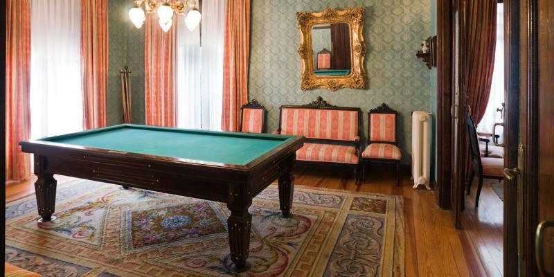 Hotel Y Apartamentos Arias Навия Екстериор снимка